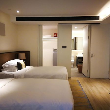 Citadines Gaoke Liangjiang Chongqing Aparthotel Bagian luar foto